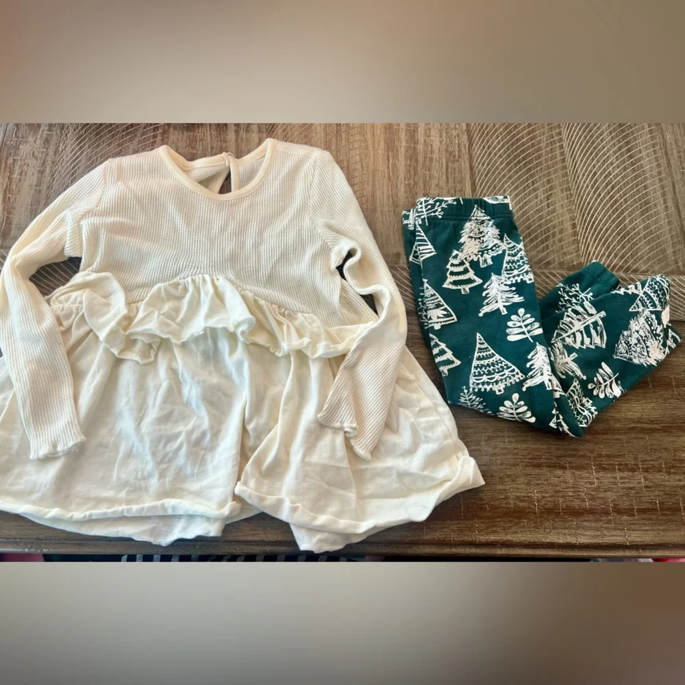 Burt’s bees baby green and cream Christmas Tree holiday outfit 12M